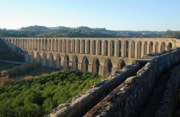 Portekiz - Yapımı 21 yılda tamamlanan 6km uzunluğundaki kemerler