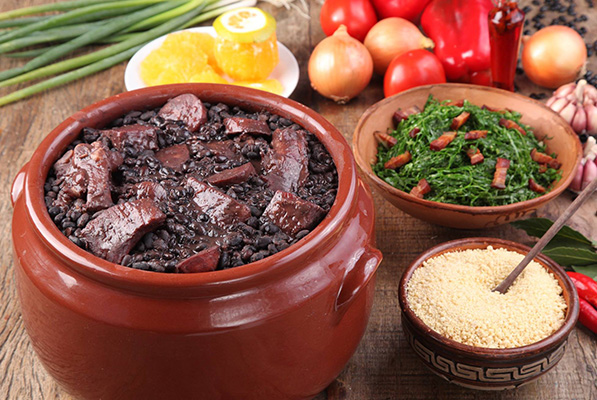 Brezilya sokak yiyecekleri - Feijoada